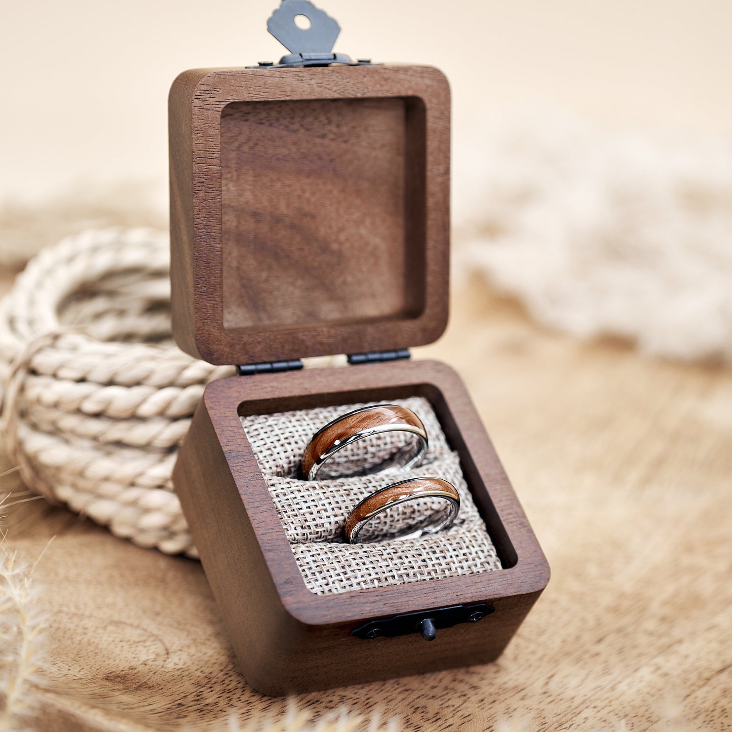 Eheringe Holz in Silber Elano von Fablano