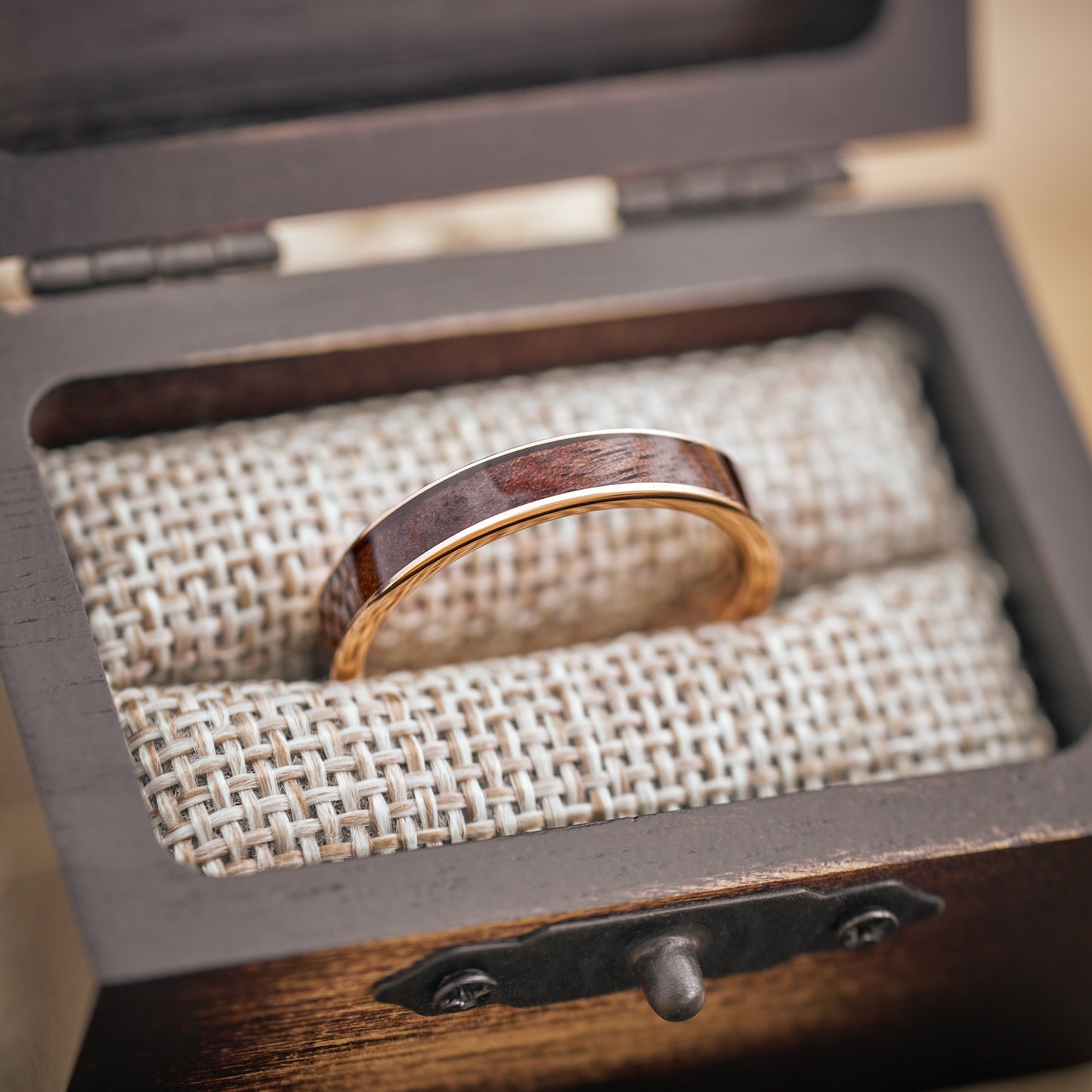 Holzehering in Roségold Elyor von Fablano