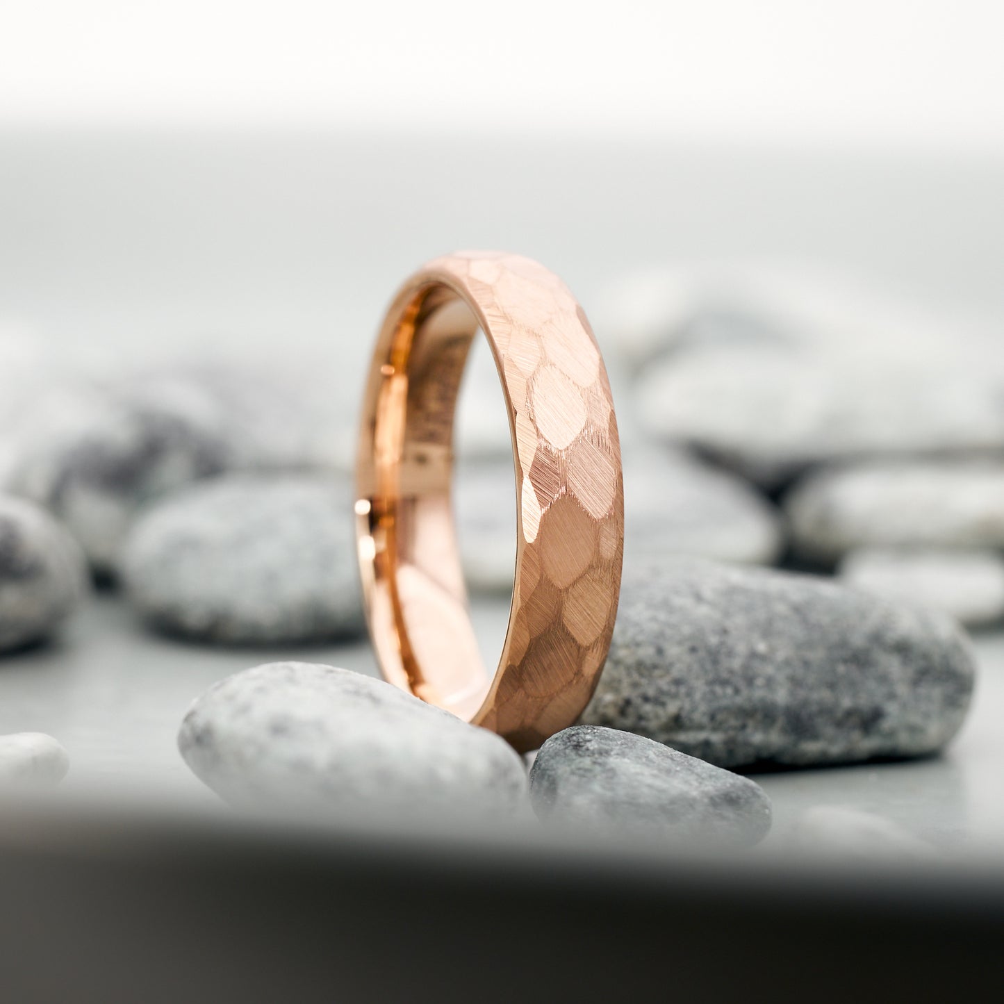 Luna Ring 5mm gehämmert aus Wolfram von Fablano