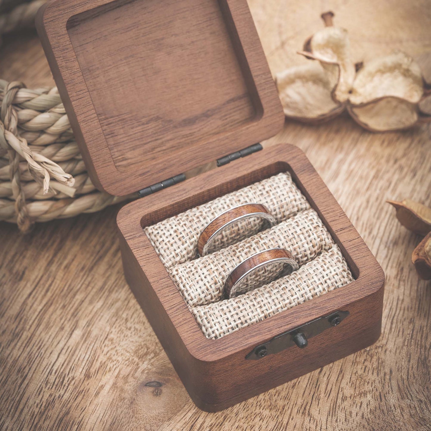 Trauringe Holz in Silber Ravion von Fablano