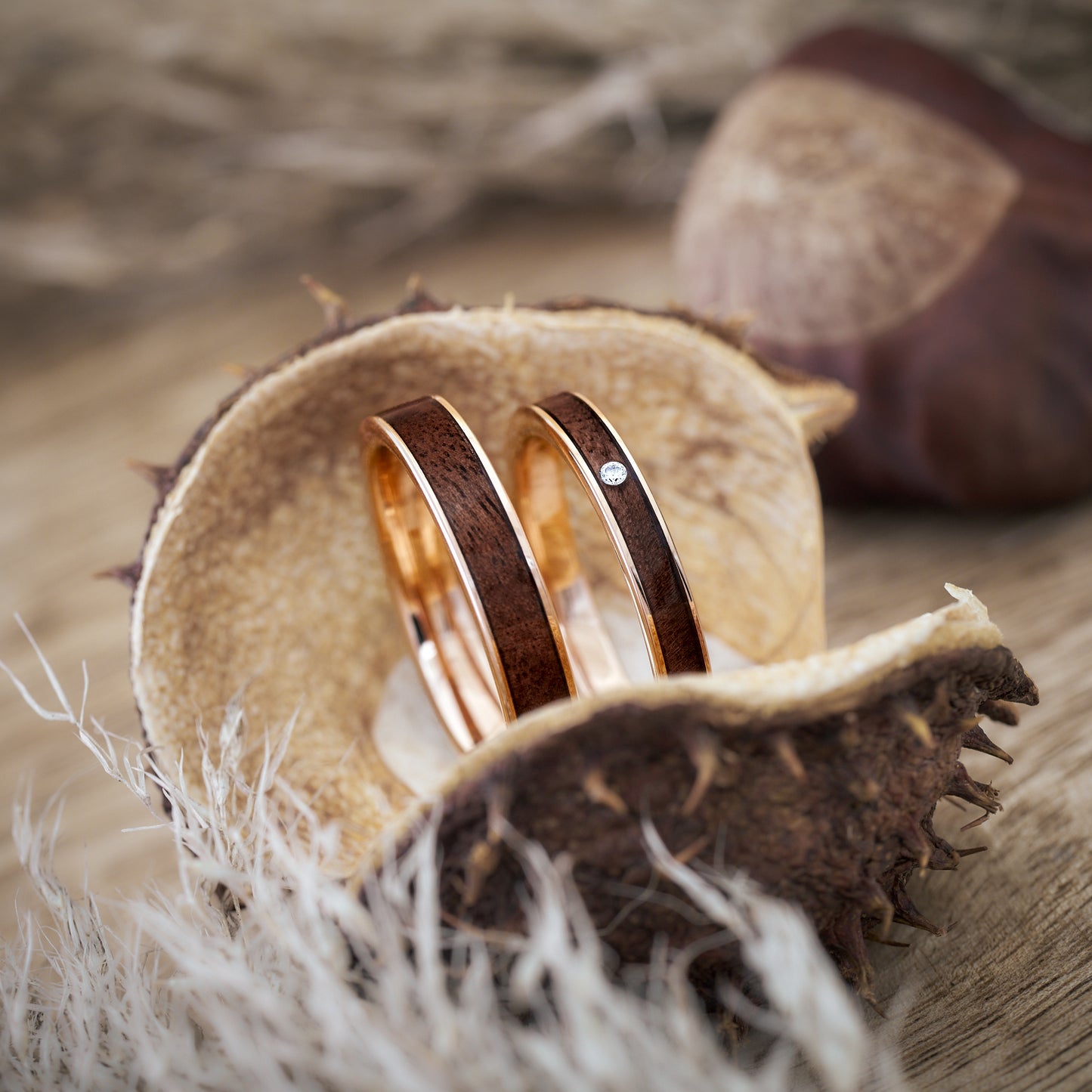 Eheringe Holz mit Stein Elyor in Rosé von Fablano