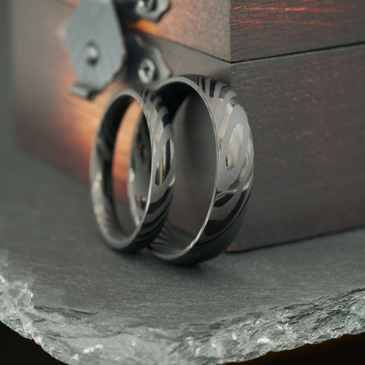 Eheringe in Schwarz Kavora von Fablano