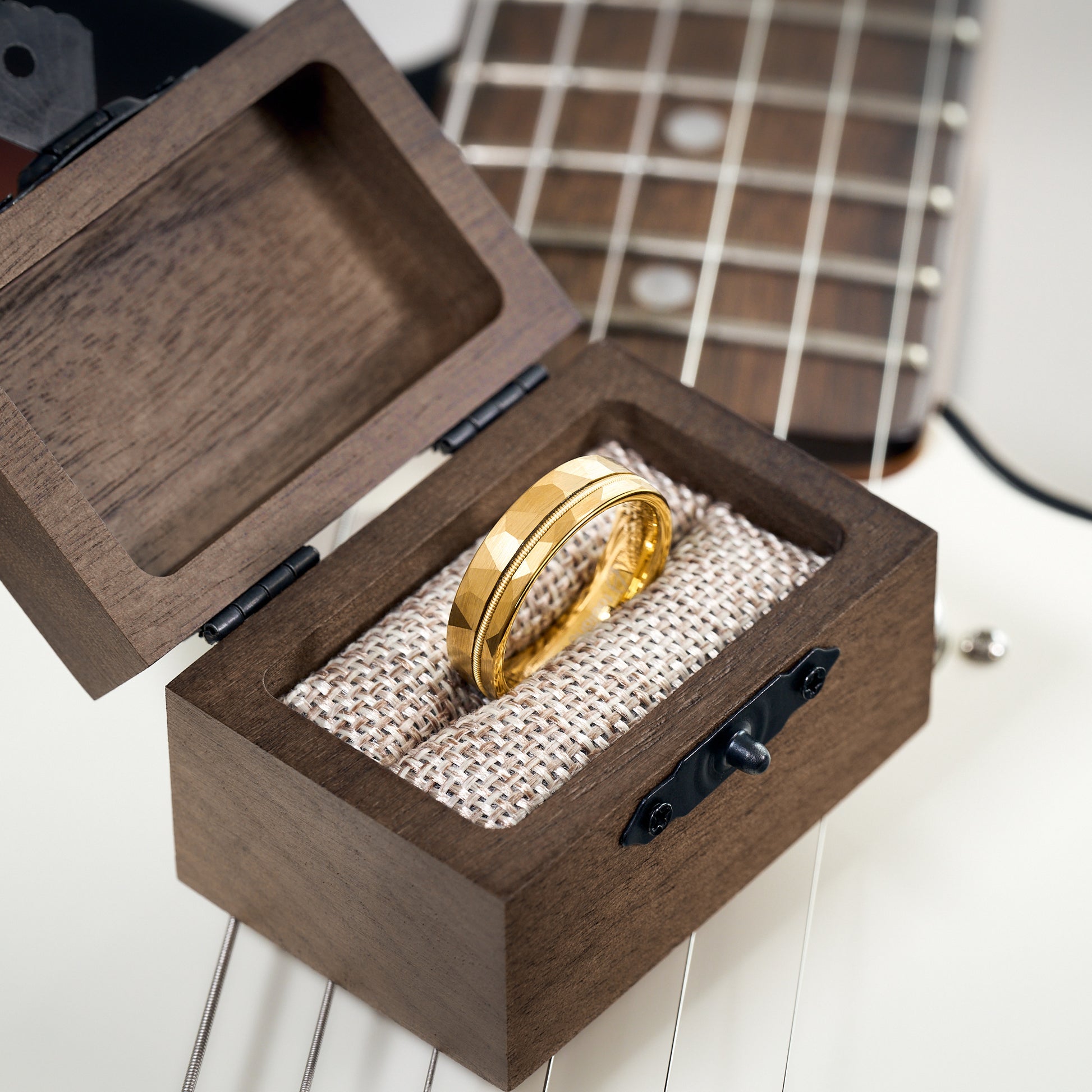 Geschenk für Musiker: Ring in Gold von Fablano