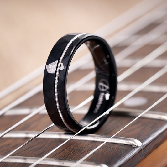 Gitarrenring Accorda für Musiker in Schwarz von Fablano