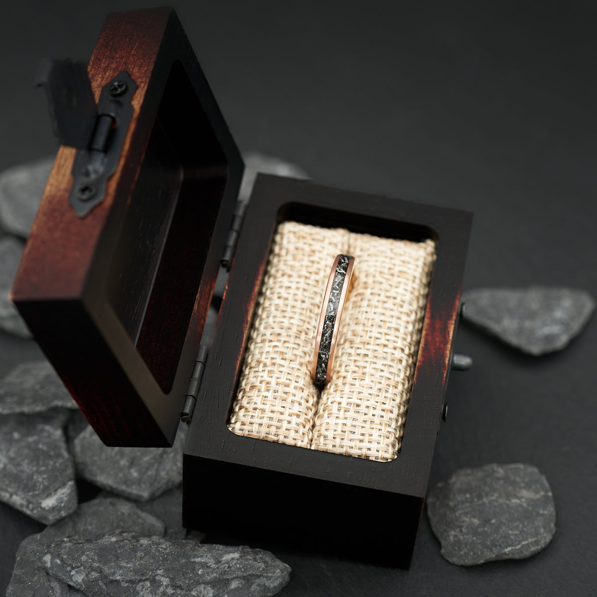 Handgefertigter Ring Damen Rosegold Meteorit Apollo Fablano