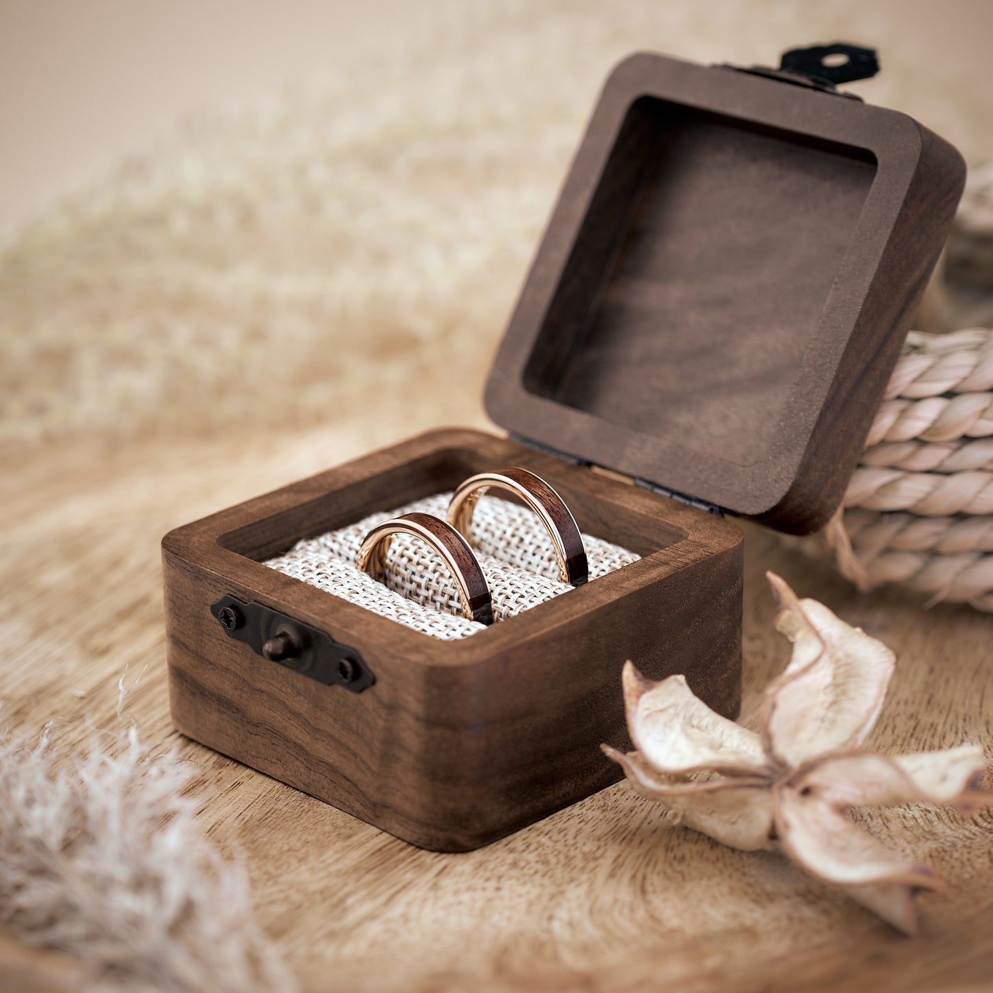 Hochzeitsringe Holz in Rose von Fablano