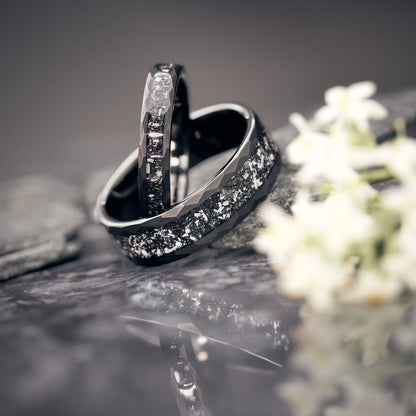 Hochzeitsringe Schwarz Meteora  – 4 mm & 7 mm breite Ringe aus Meteorit von Fablano