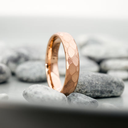 Luna Ring 5mm gehämmert aus Wolfram von Fablano